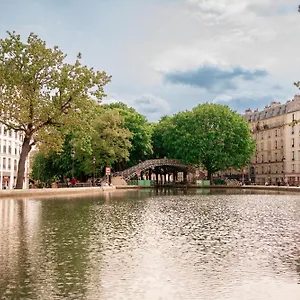 Edgar Grands Boulevards - Boulanger Parijs